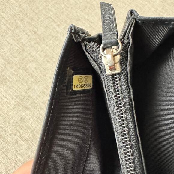 Chanel Black L Yen Wallet Caviar Quilted Lambskin Two Fold Long Continental - Picture 9 of 9